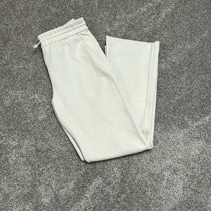 Lululemon Softstreme High-Rise Pant *regular size 8